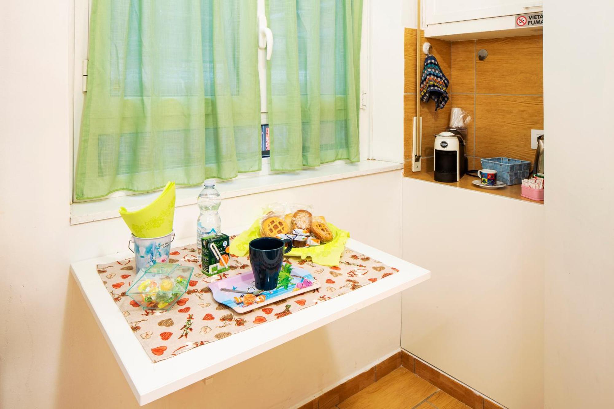 B&B La Stanza Di Zoe โรม ภายนอก รูปภาพ
